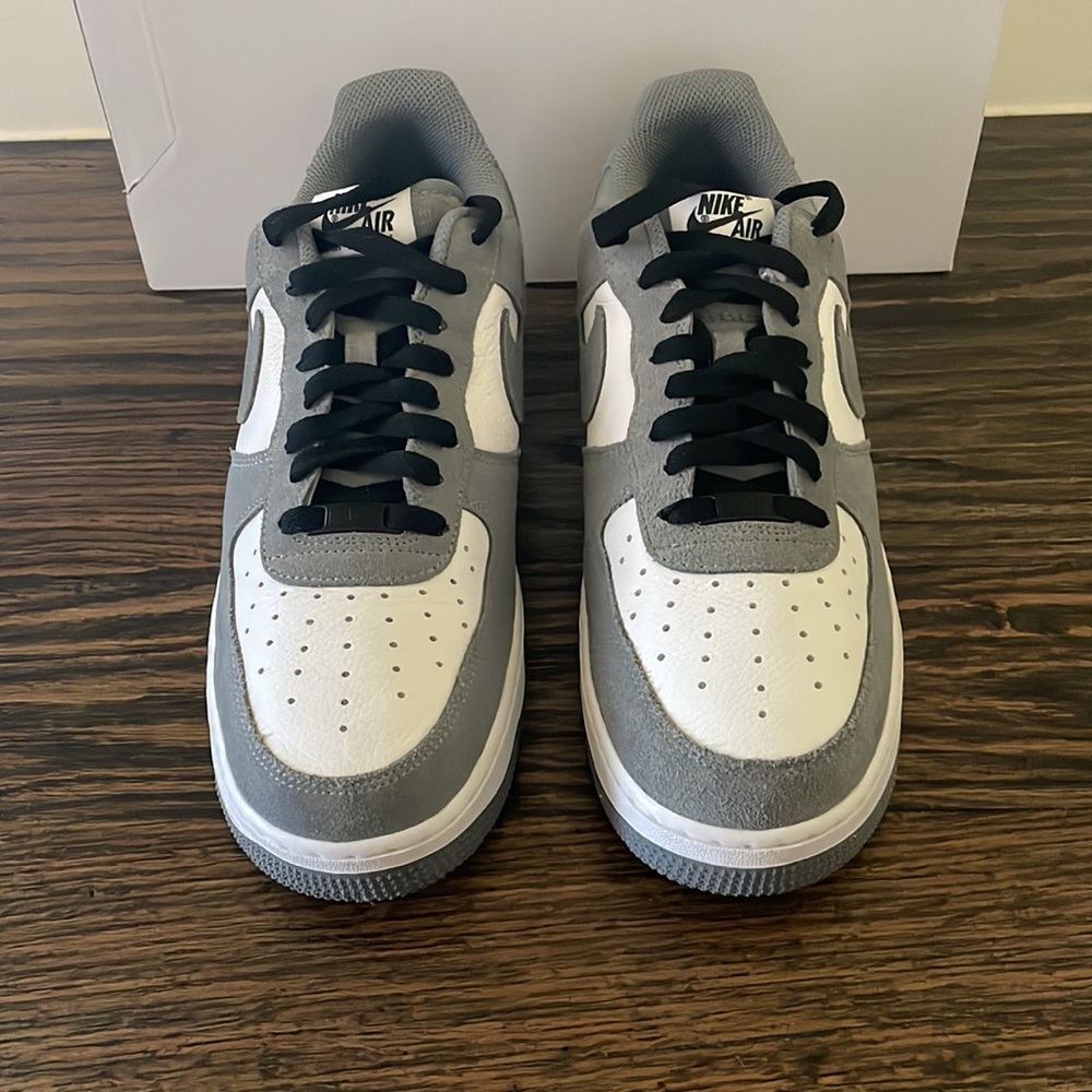 Nike Air Force 1, Size 10 Men, White and Grey, Excellent Preowned Condition